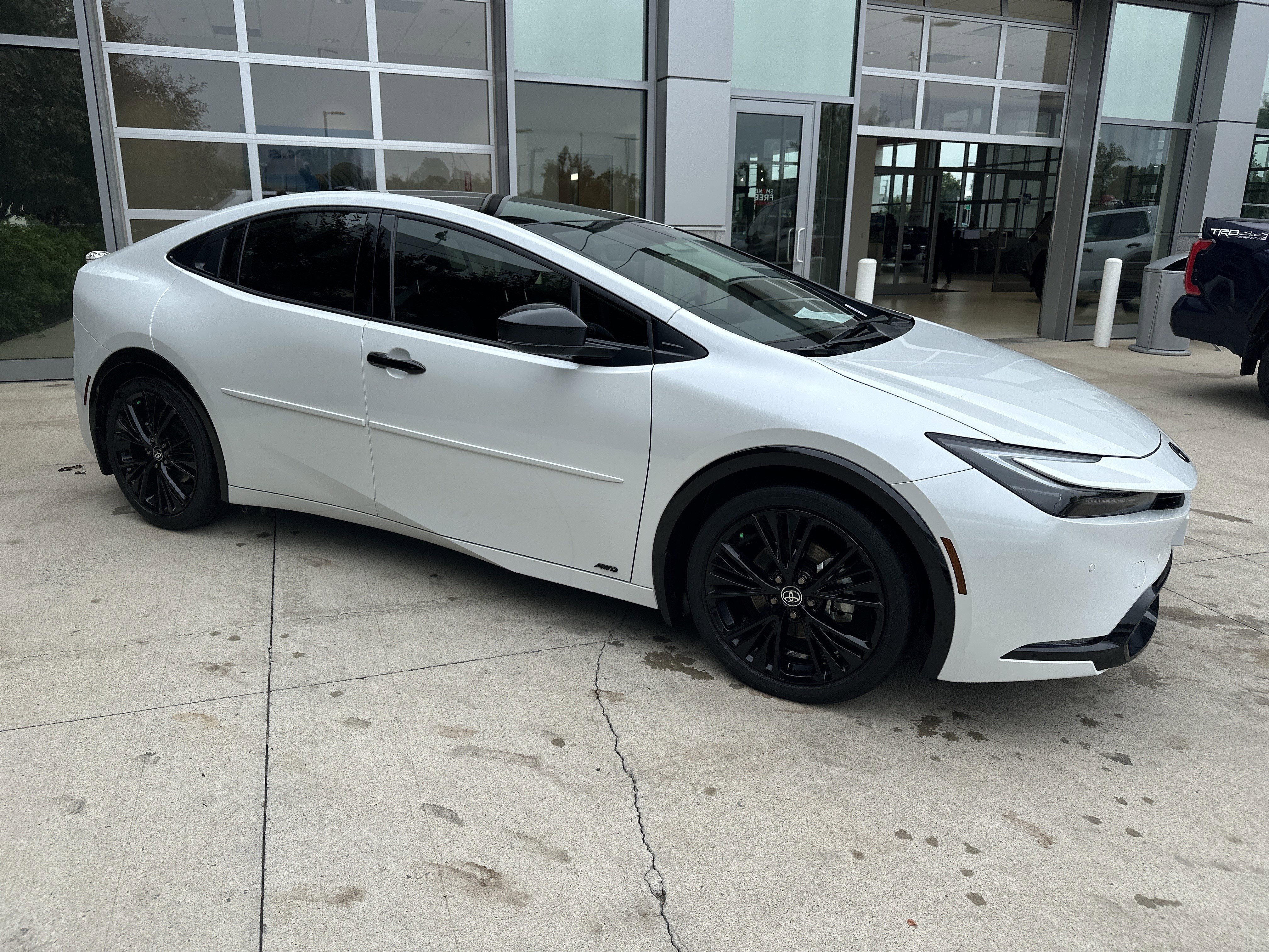 Used 2026 Toyota Prius AWD image 2