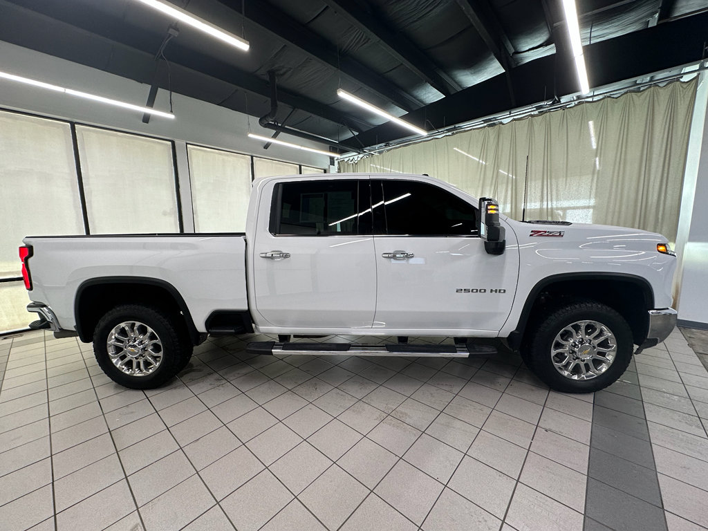 Certified 2025 Chevrolet Silverado 2500 LTZ w/ LTZ Premium Package image 3