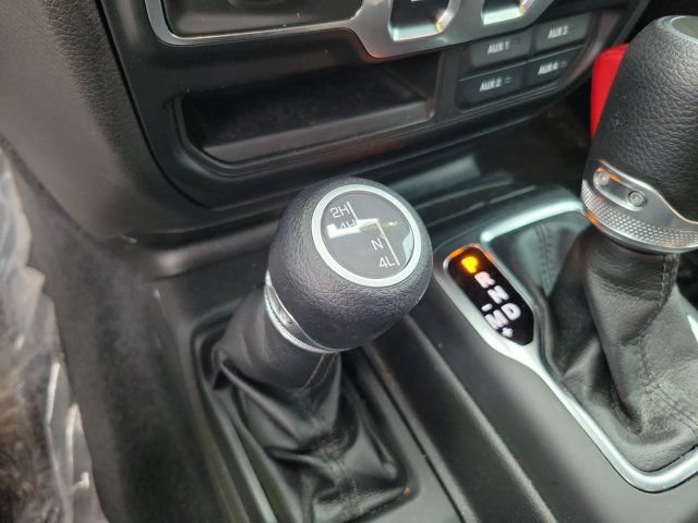 Used 2021 Jeep Wrangler Sport AWD/4WD image 32