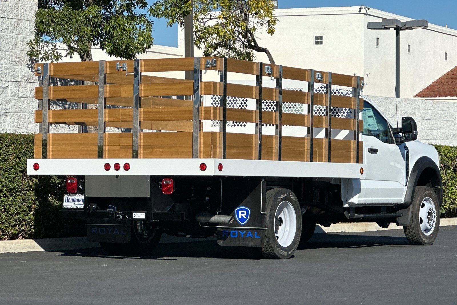 New 2025 Ford F550 2WD Regular Cab Super Duty image 4