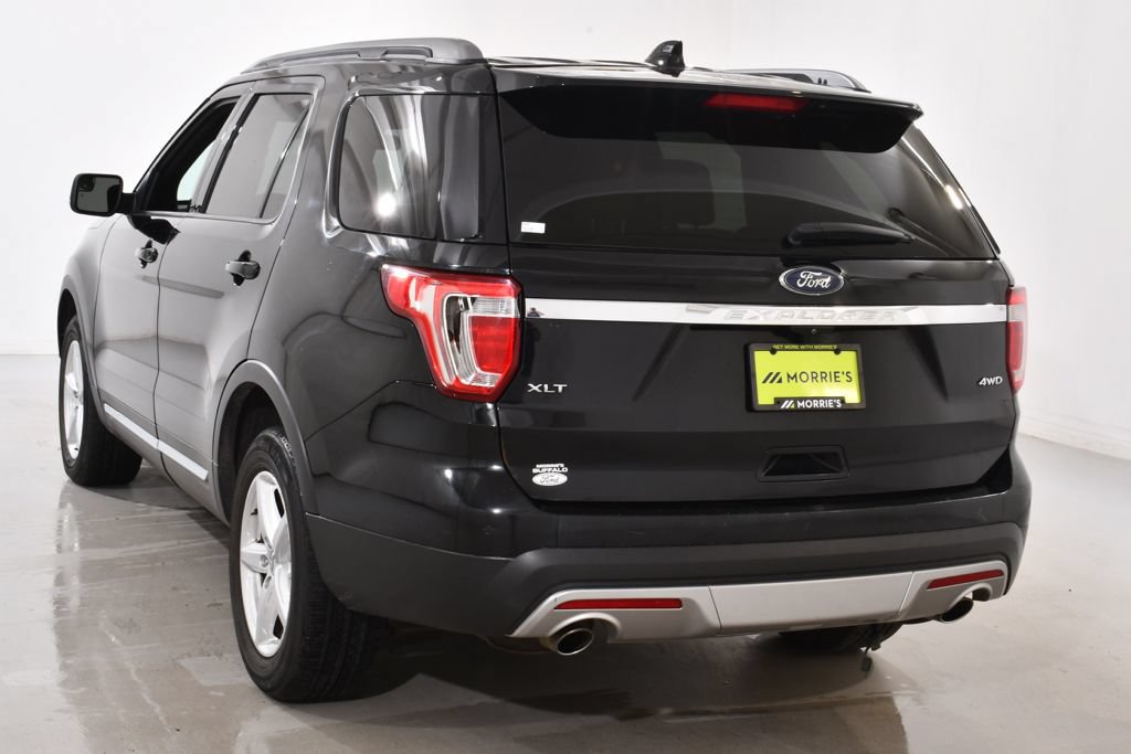 Used 2017 Ford Explorer XLT AWD/4WD image 14