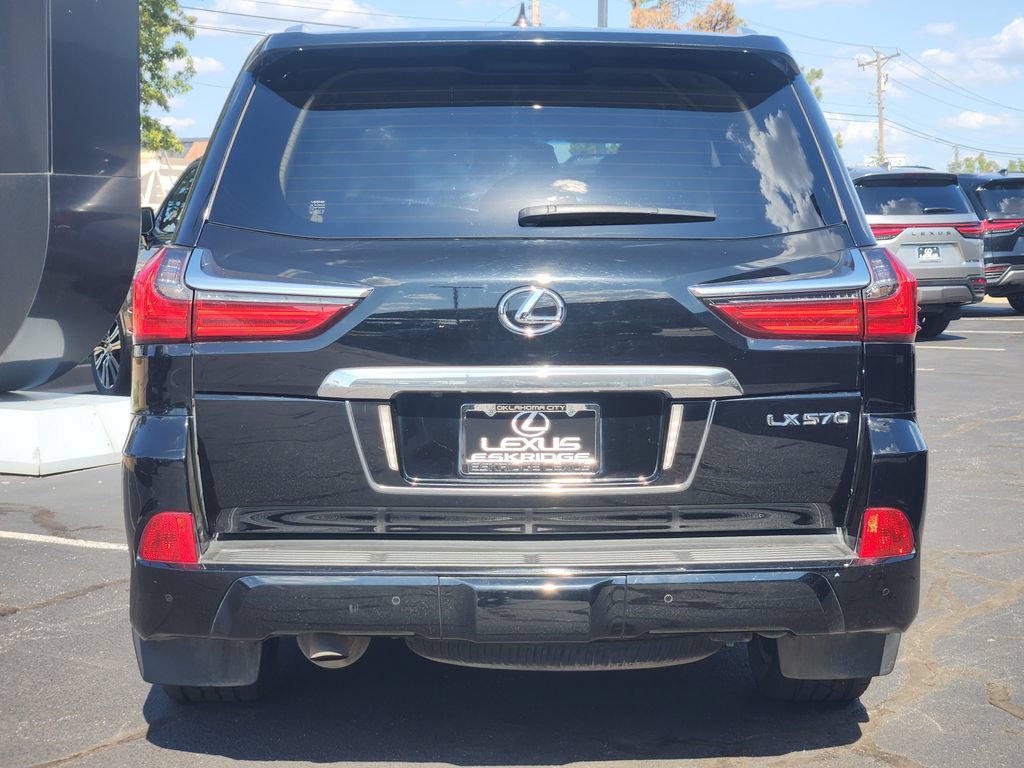 Used 2021 Lexus LX 570 4WD w/ Luxury Package image 5
