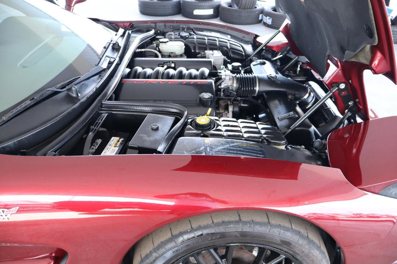 Used 2003 Chevrolet Corvette Coupe w/ Preferred Equipment Group RWD image 33