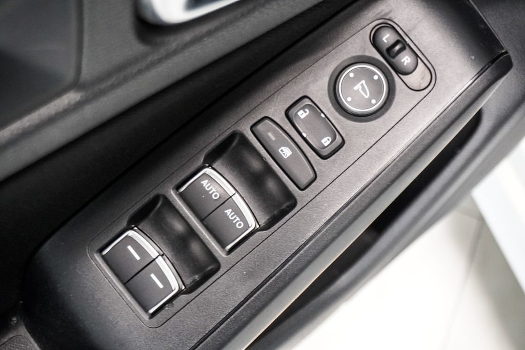 Used 2025 Honda Civic Sport image 21