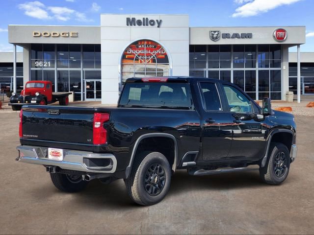 Used 2026 Chevrolet Silverado 2500 LT w/ Convenience Package AWD/4WD image 4