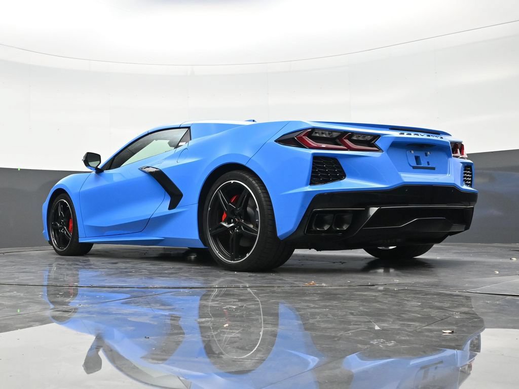 Used 2025 Chevrolet Corvette Stingray Preferred Conv w/ 2LT RWD image 22