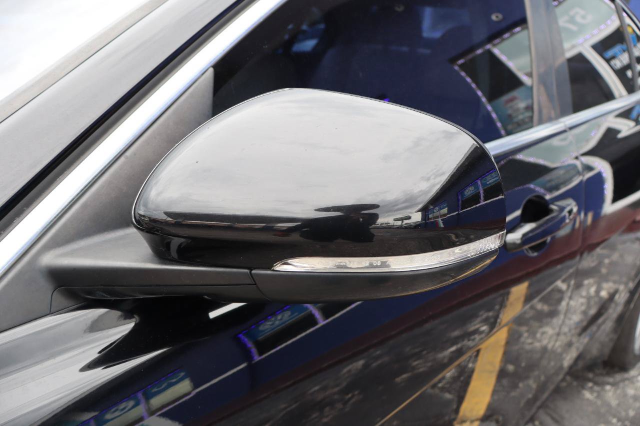 Used 2018 Jaguar XE Prestige RWD image 39