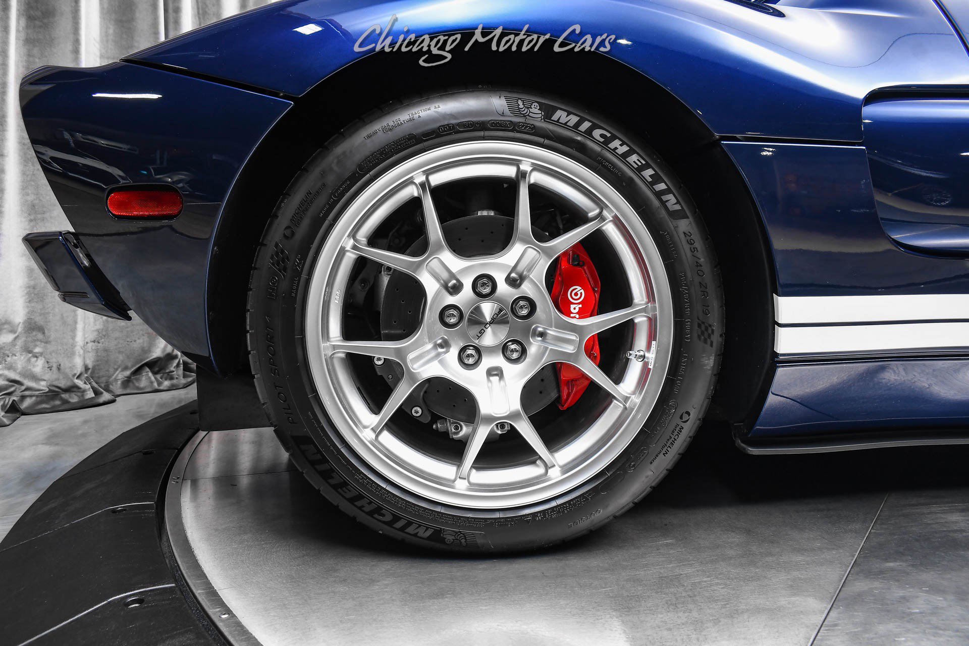 Used 2005 Ford GT image 43
