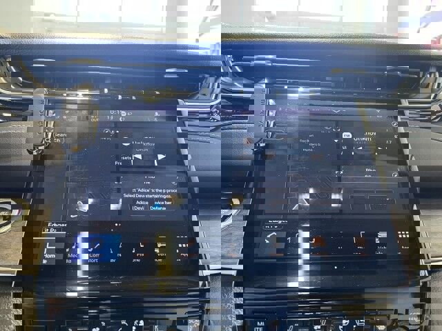 Used 2023 Jeep Grand Cherokee 4WD 4xe w/ Luxury Tech Group II image 23