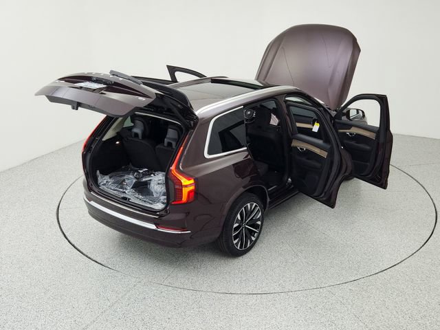 New 2025 Volvo XC90 T8 Plus w/ Protection Package Premier image 16