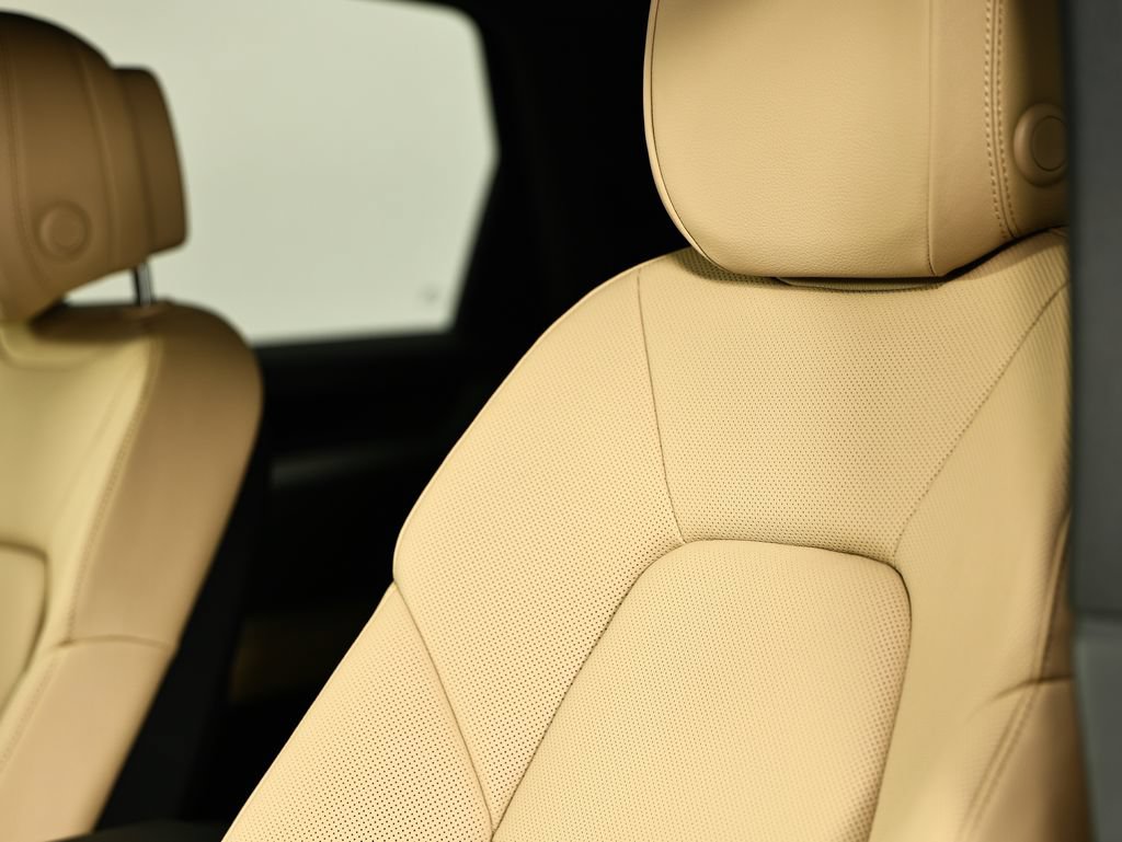 New 2026 Porsche Cayenne S AWD/4WD image 22
