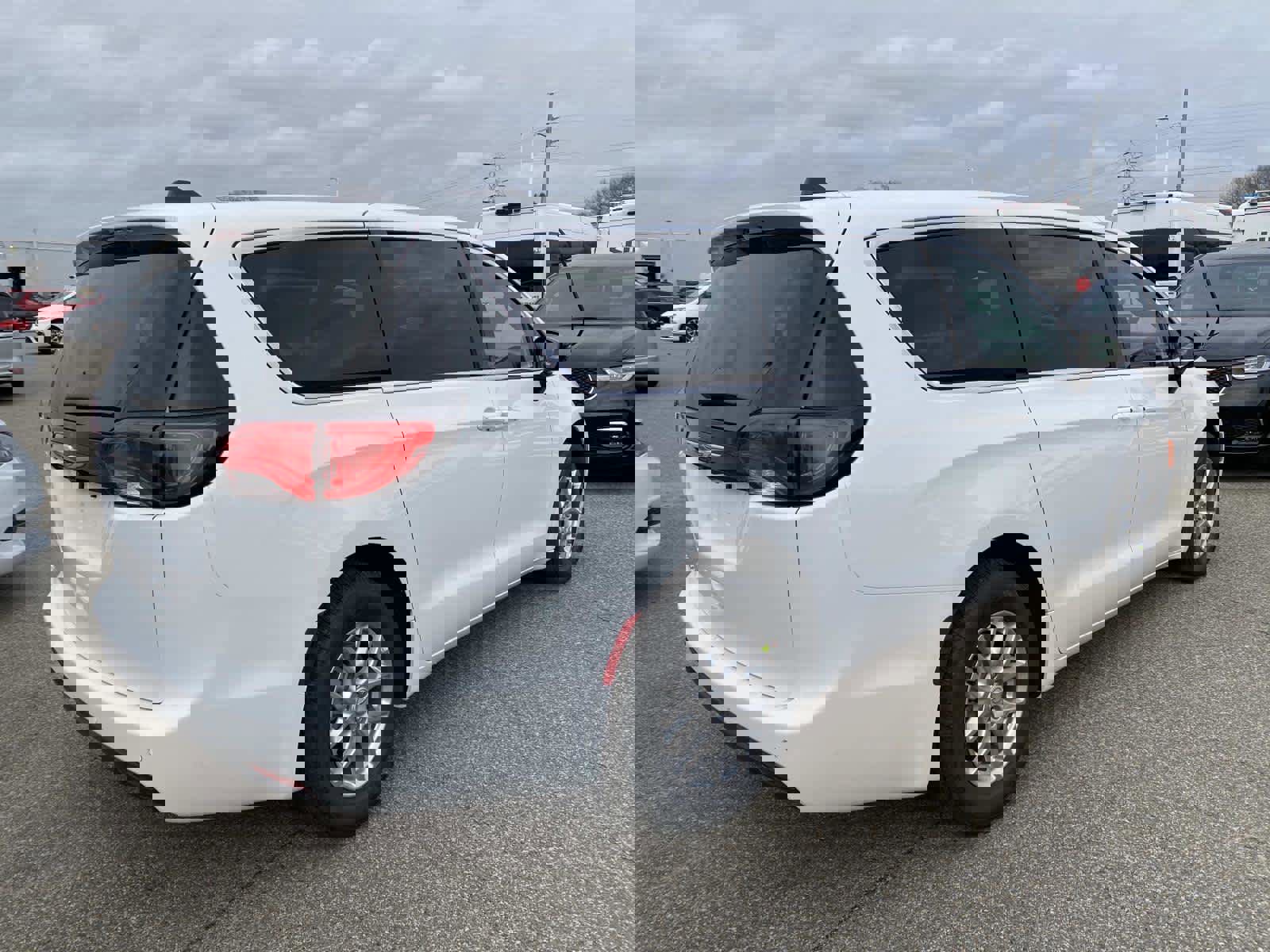 New 2026 Chrysler Voyager LX FWD image 3