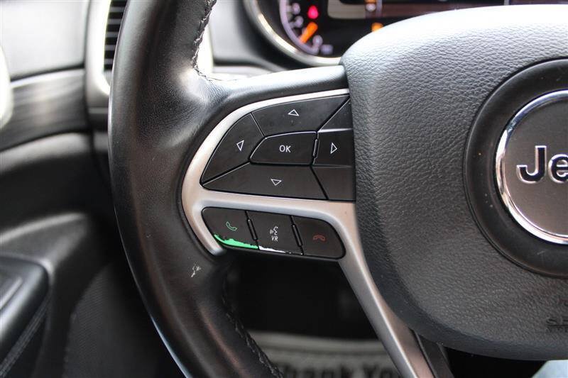 Used 2021 Jeep Grand Cherokee Laredo AWD/4WD image 15
