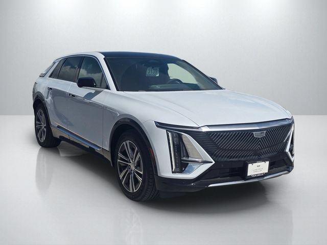New 2026 Cadillac Lyriq Luxury RWD image 3