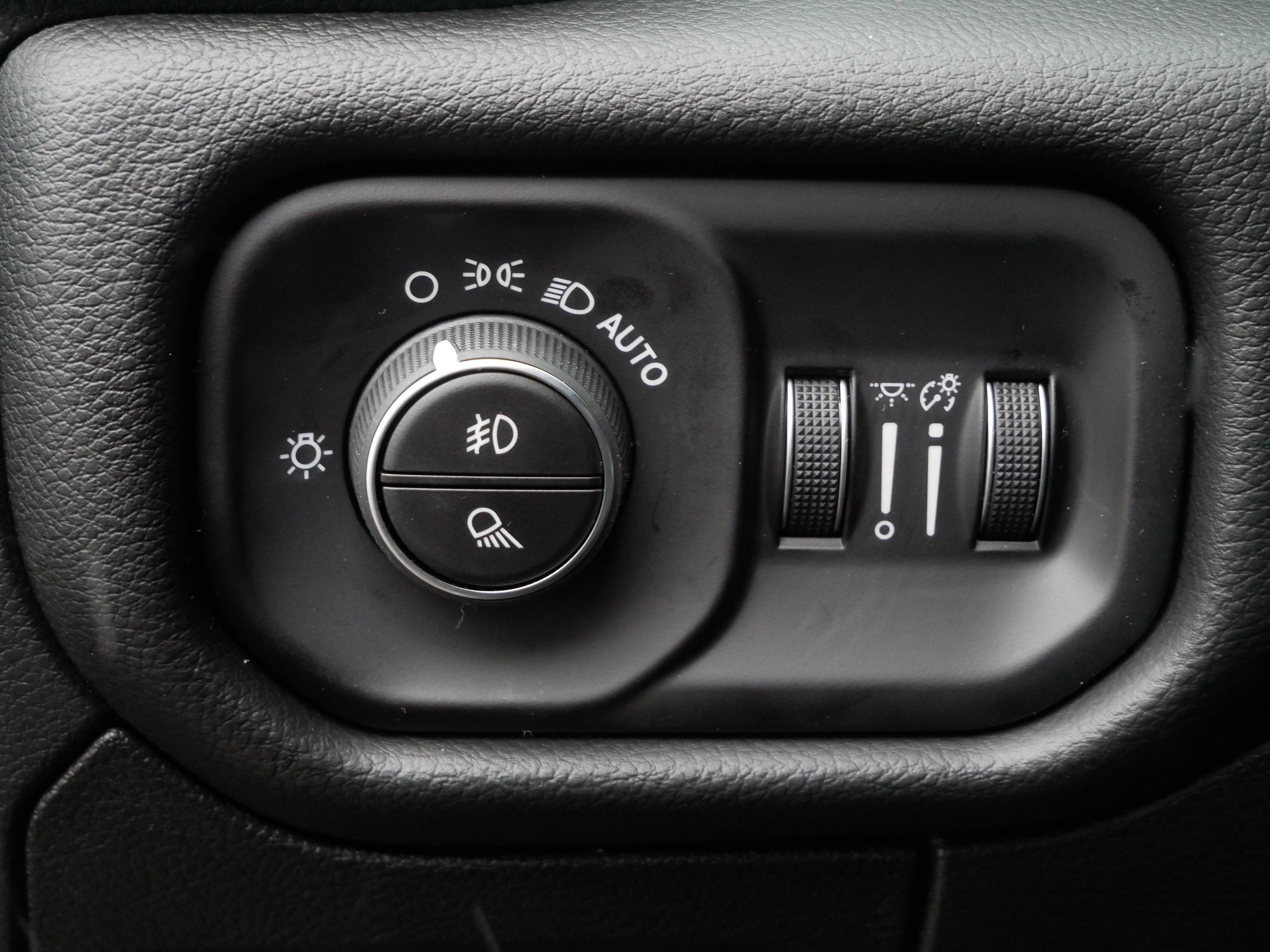 New 2026 RAM 1500 Big Horn AWD/4WD image 14