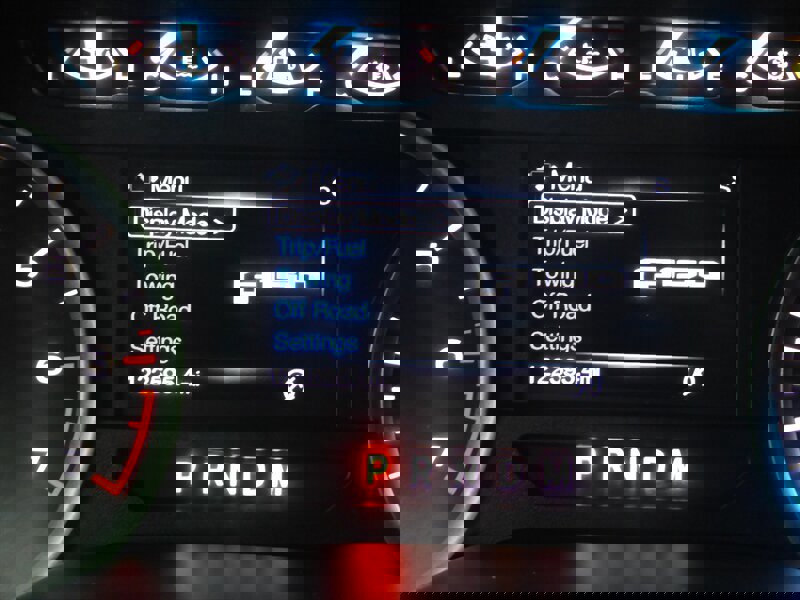 Used 2017 Ford F150 XLT w/ Equipment Group 302A Luxury image 11