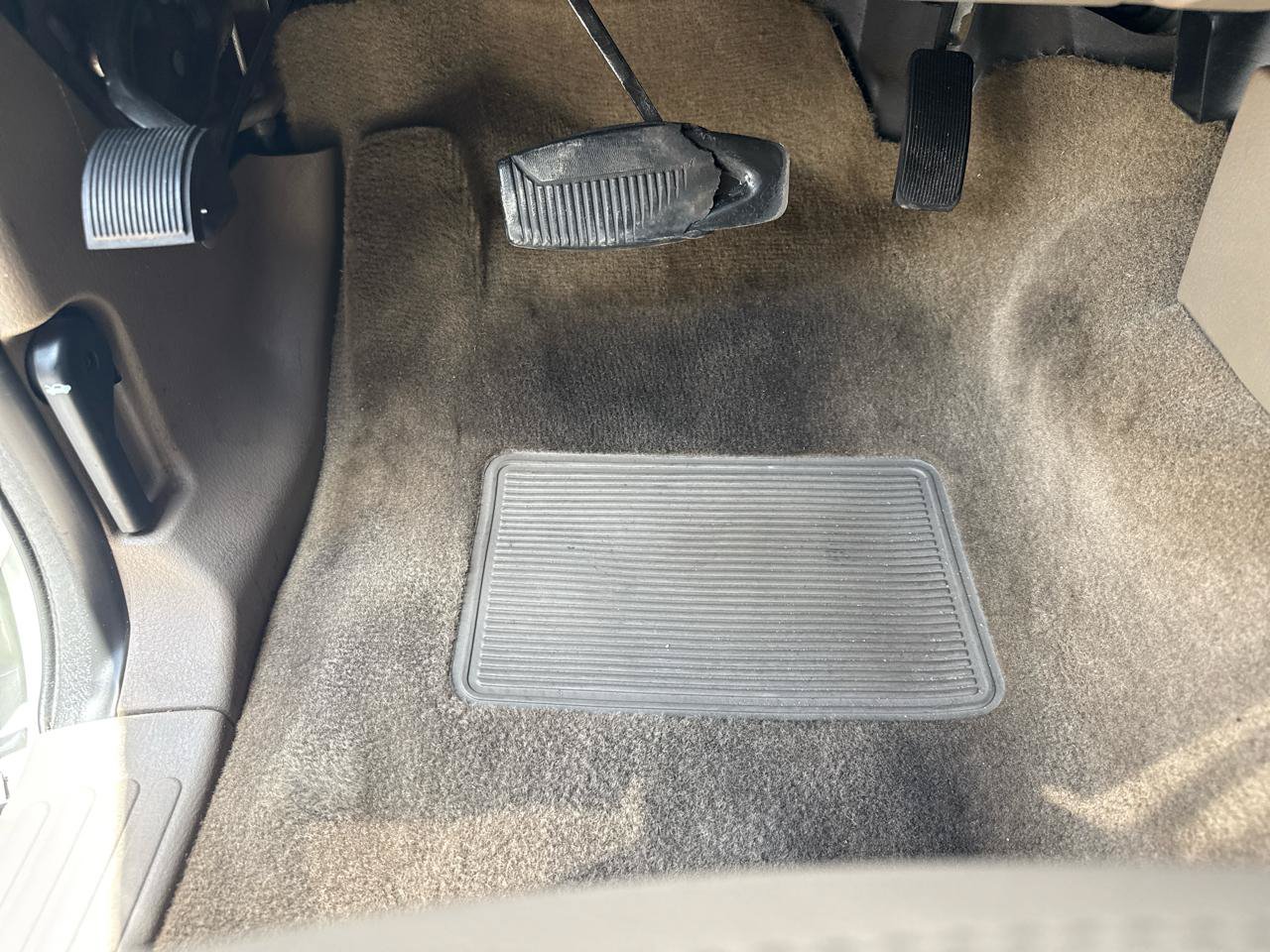 Used 2003 Mercury Mountaineer Convenience RWD image 32