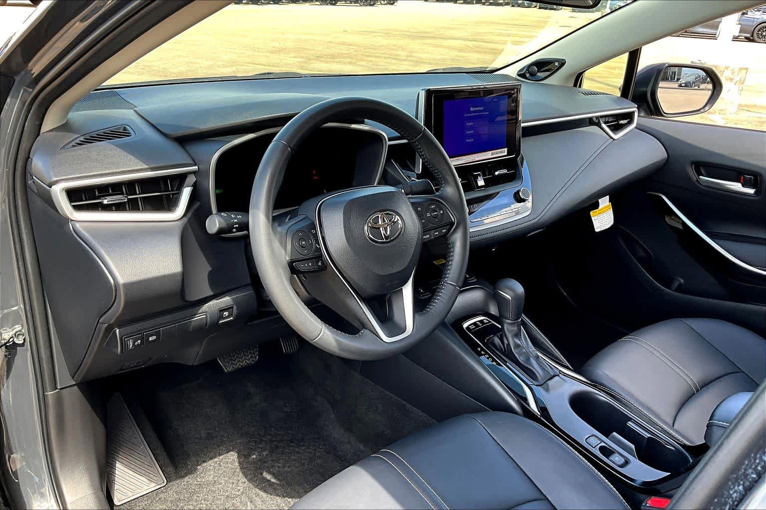 Used 2024 Toyota Corolla XLE FWD image 18