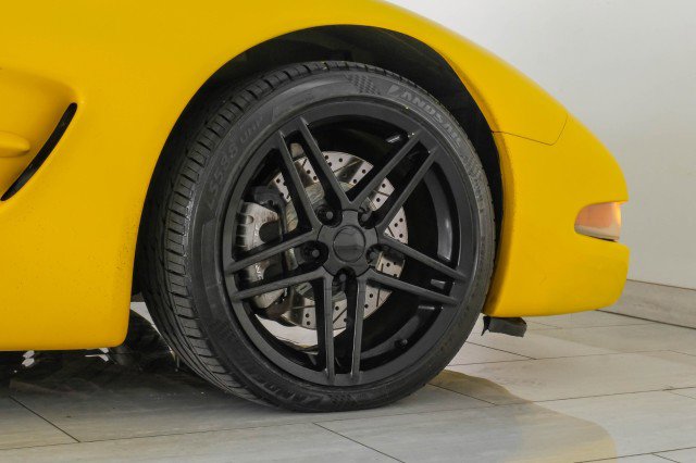 Used 2004 Chevrolet Corvette Convertible w/ Preferred Equipment Group image 54