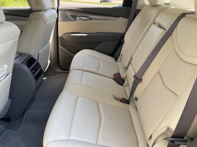 Used 2025 Cadillac XT5 Premium Luxury FWD image 18
