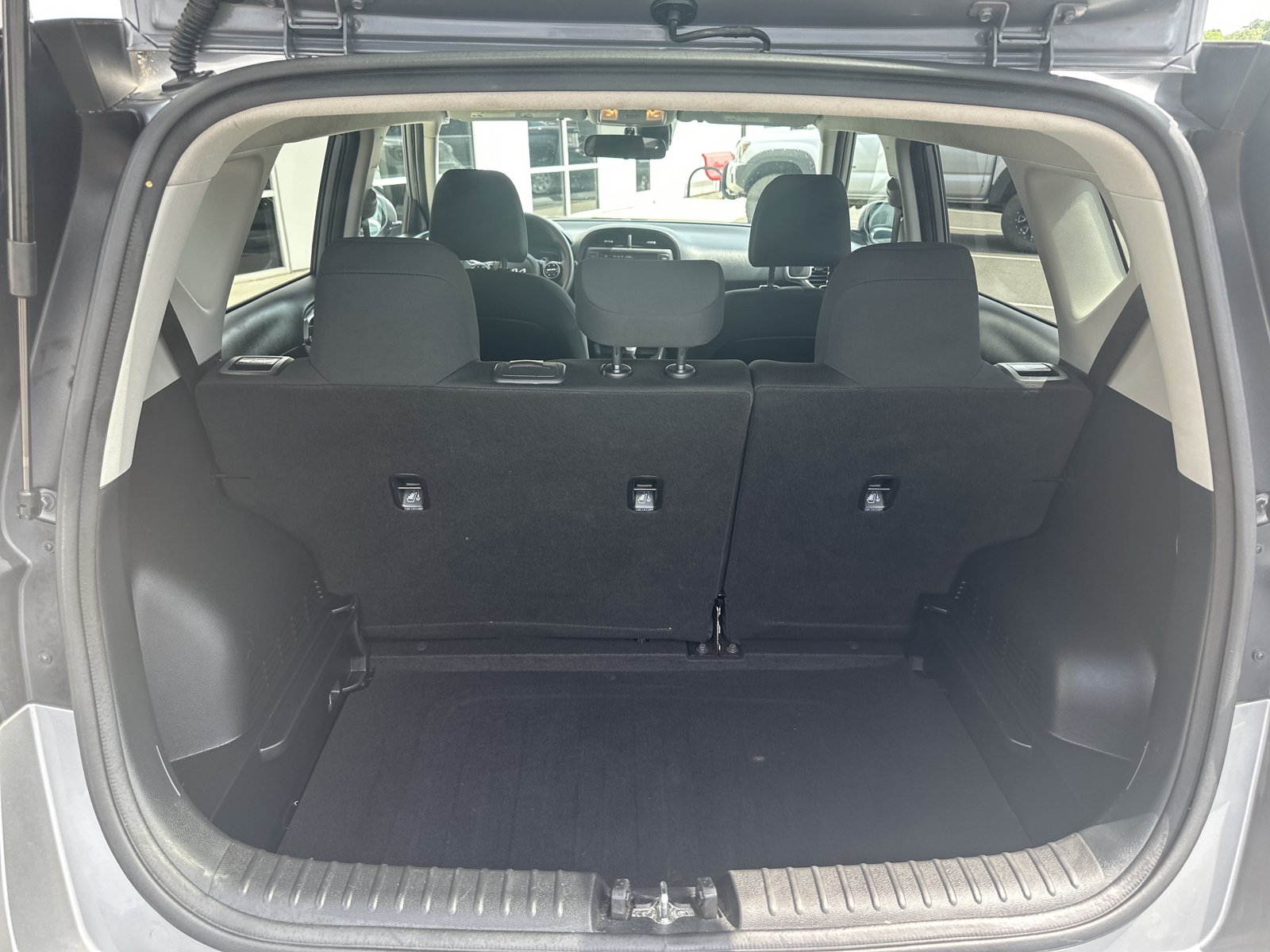Used 2024 Kia Soul LX w/ LX Technology Package FWD image 23