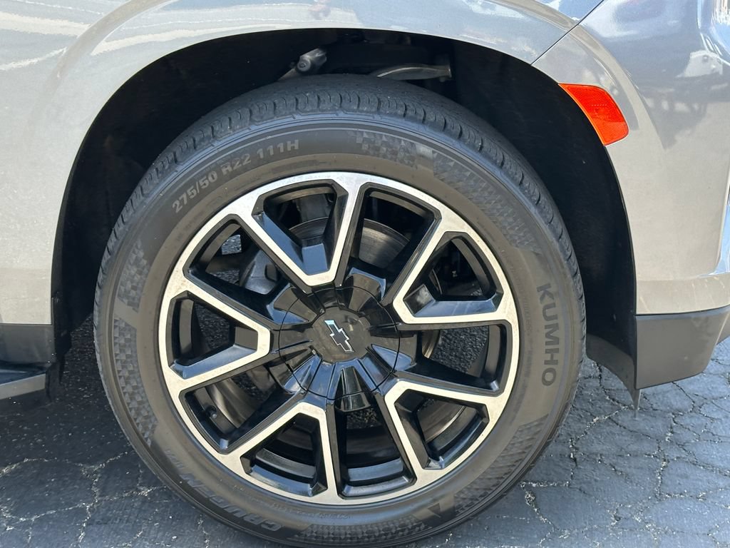 Used 2022 Chevrolet Tahoe RST w/ Luxury Package AWD/4WD image 15