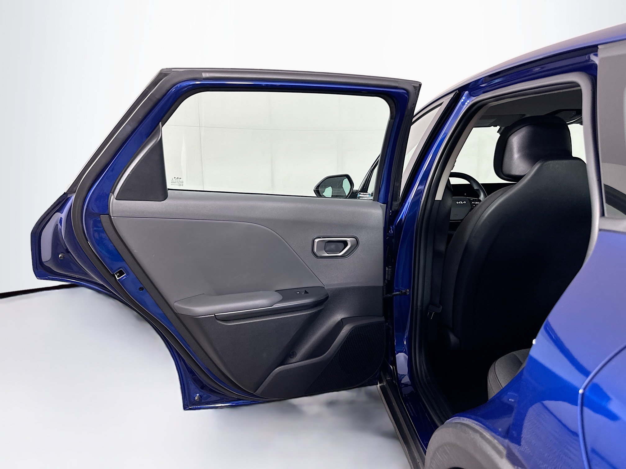 Used 2025 Kia K4 FWD image 25