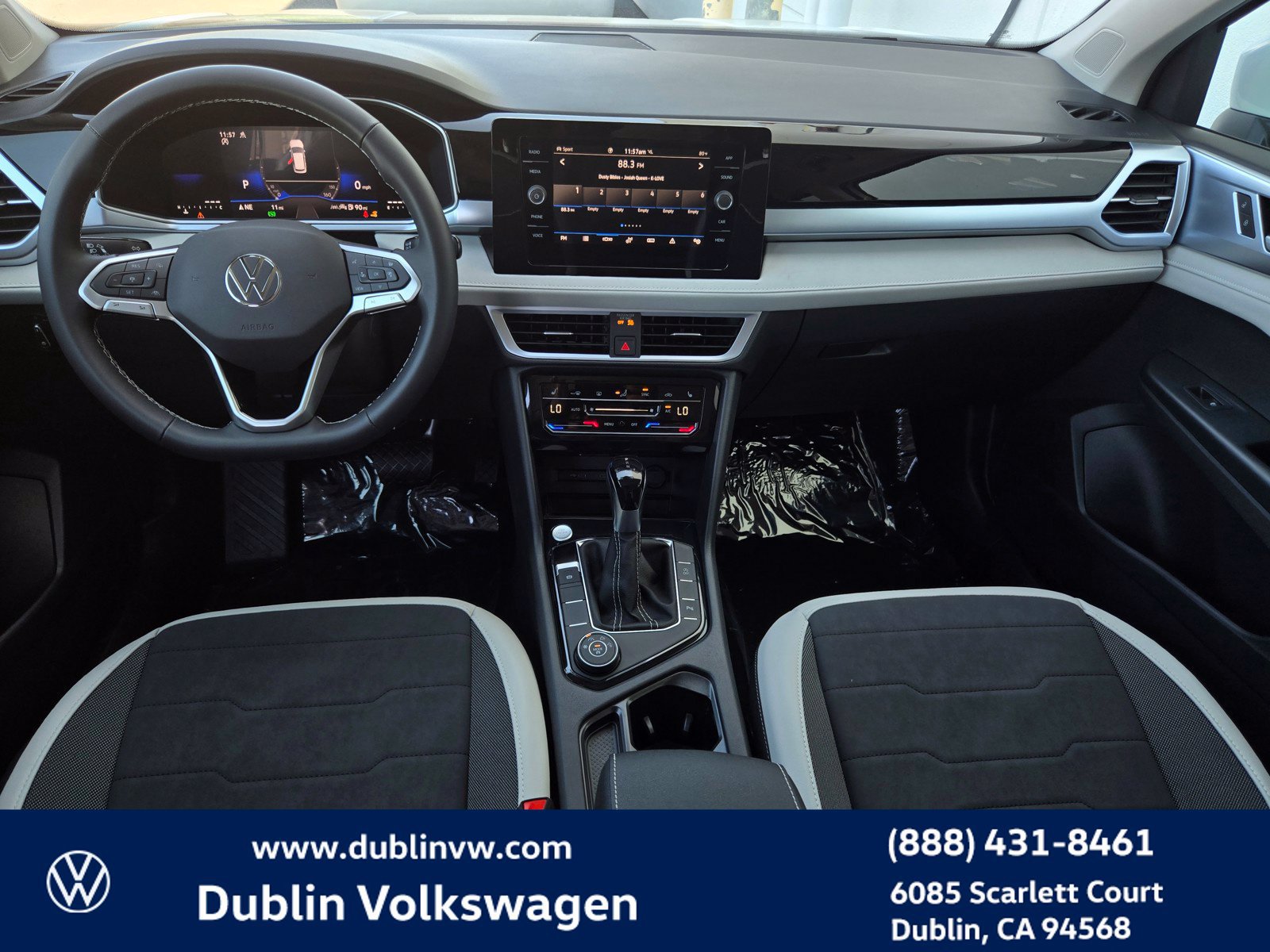 New 2026 Volkswagen Taos SE AWD/4WD image 12