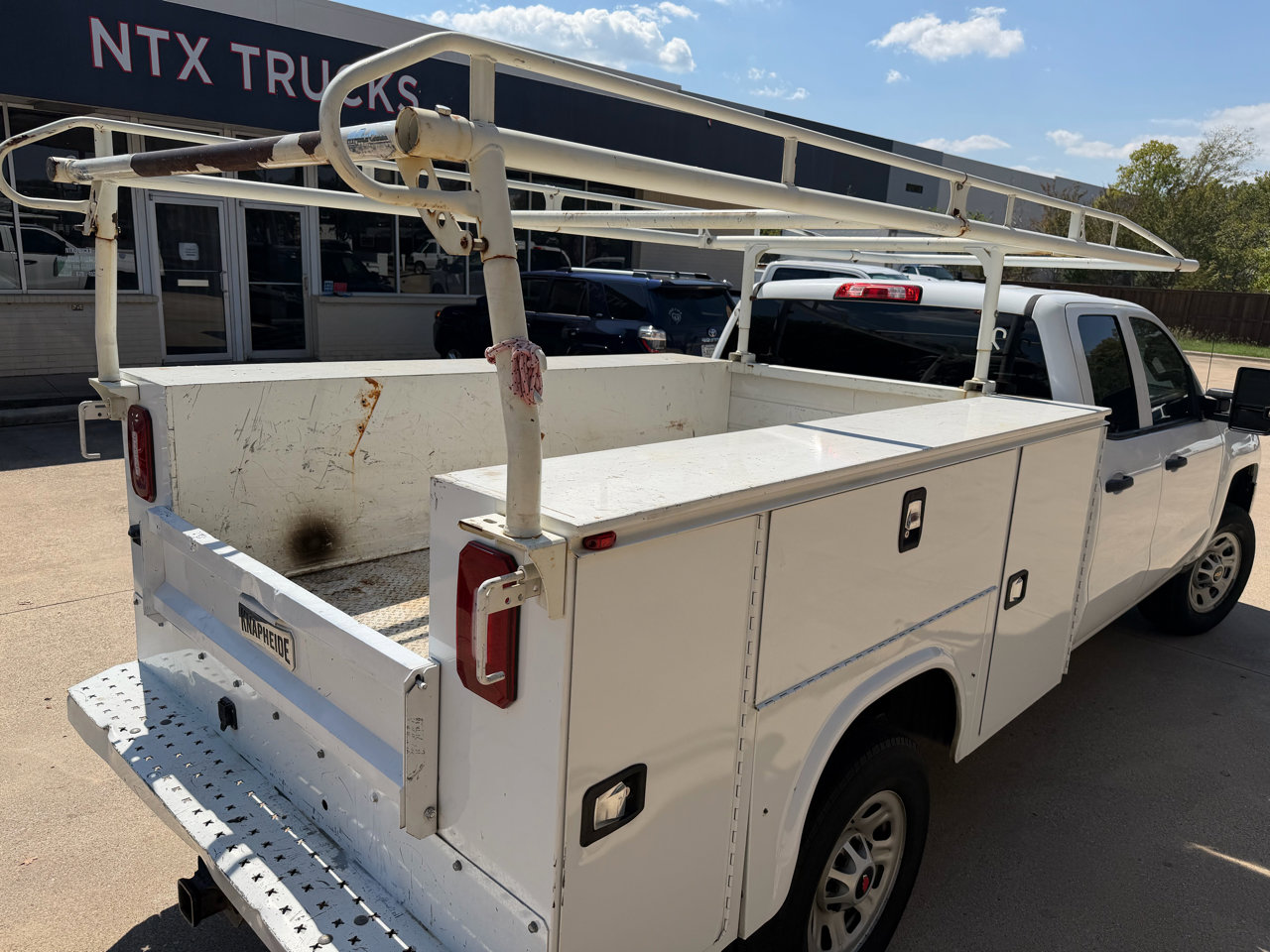 Used 2018 Chevrolet Silverado 3500 W/T w/ WT Convenience Package image 17
