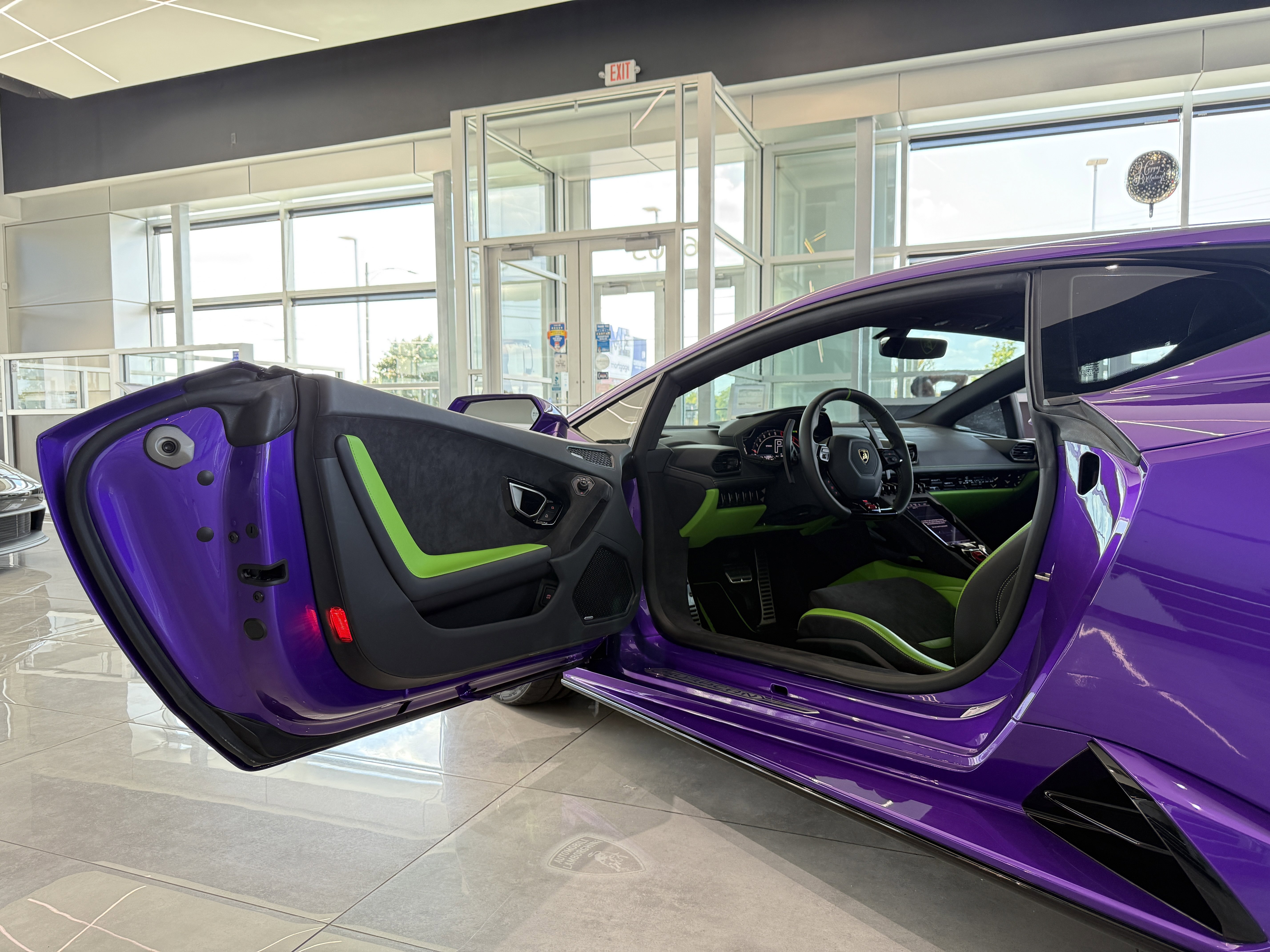 Used 2023 Lamborghini Huracan Tecnica image 16