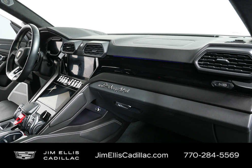 Used 2022 Lamborghini Urus image 26