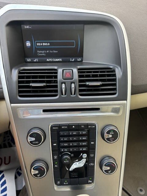 Used 2011 Volvo XC60 3.2 FWD image 5