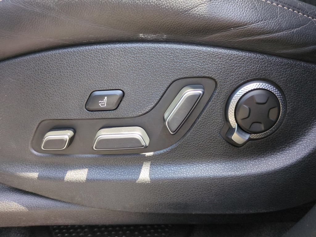 Used 2021 Genesis GV80 3.5T w/ Advanced Package 06 AWD/4WD image 16
