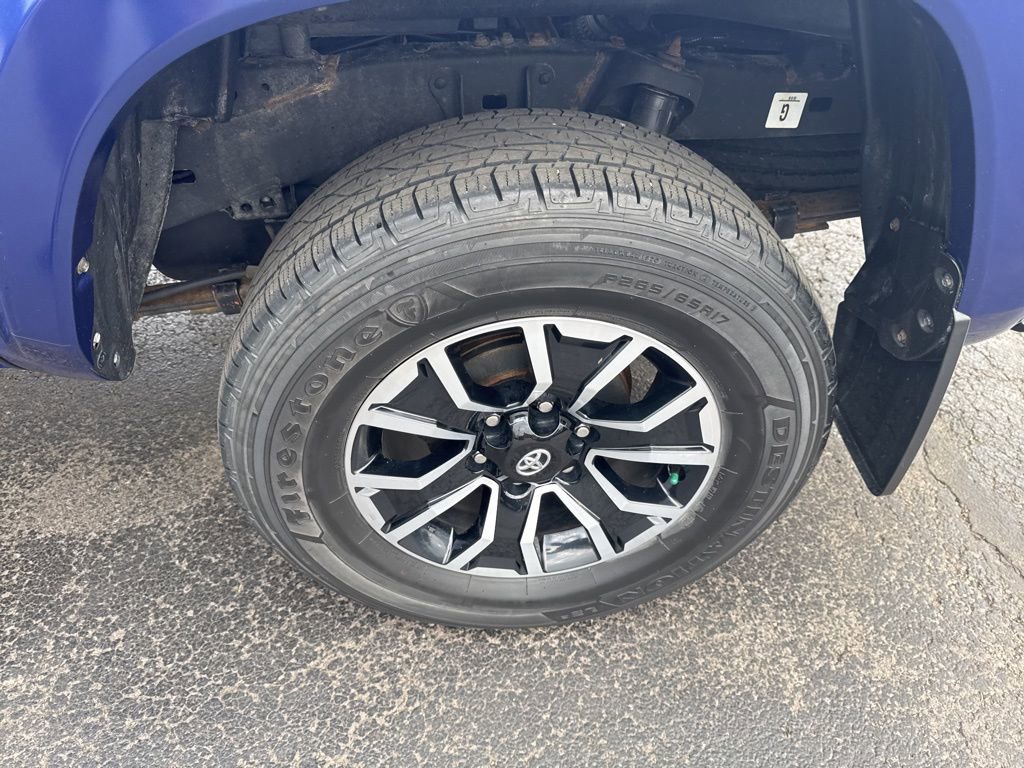 Used 2022 Toyota Tacoma TRD Sport w/ Technology Package image 50