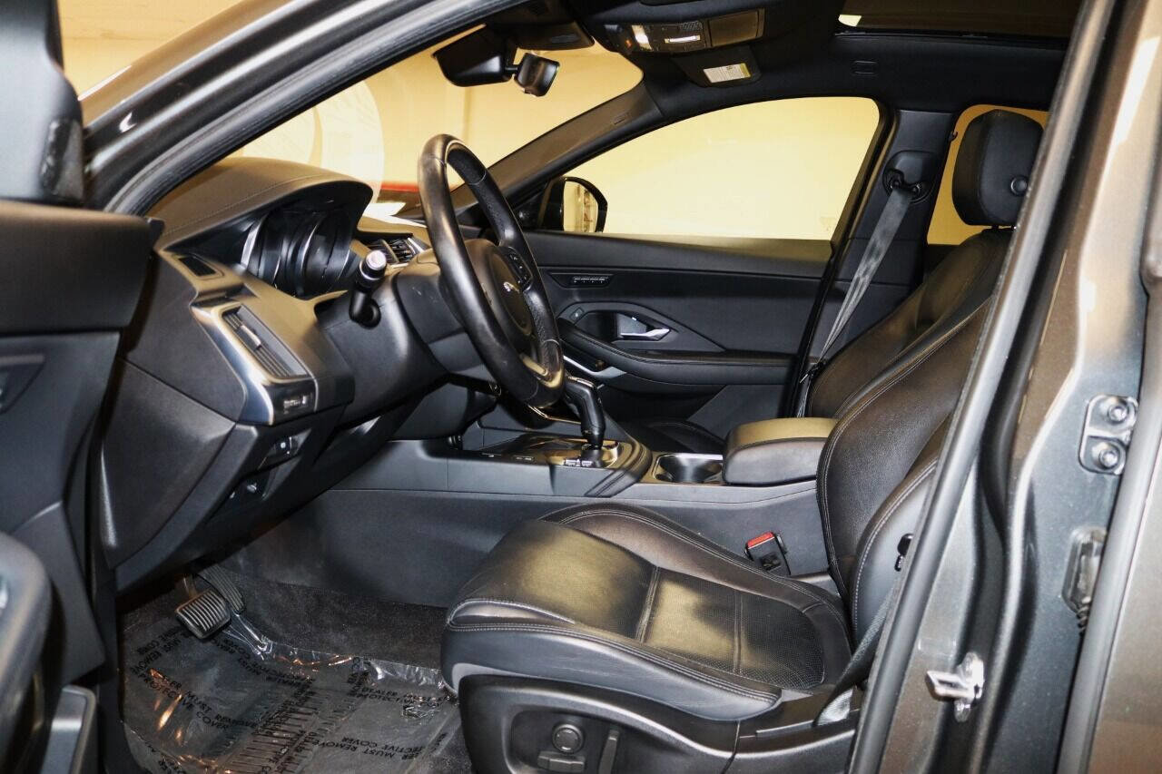 Used 2020 Jaguar E-PACE SE image 14