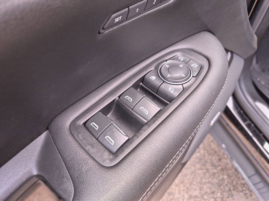 Used 2023 Cadillac XT5 Premium Luxury w/ LPO, Floor Liner Package FWD image 18