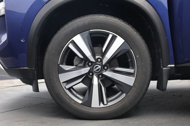 Used 2023 Nissan Rogue Platinum w/ Platinum Premium Package image 8