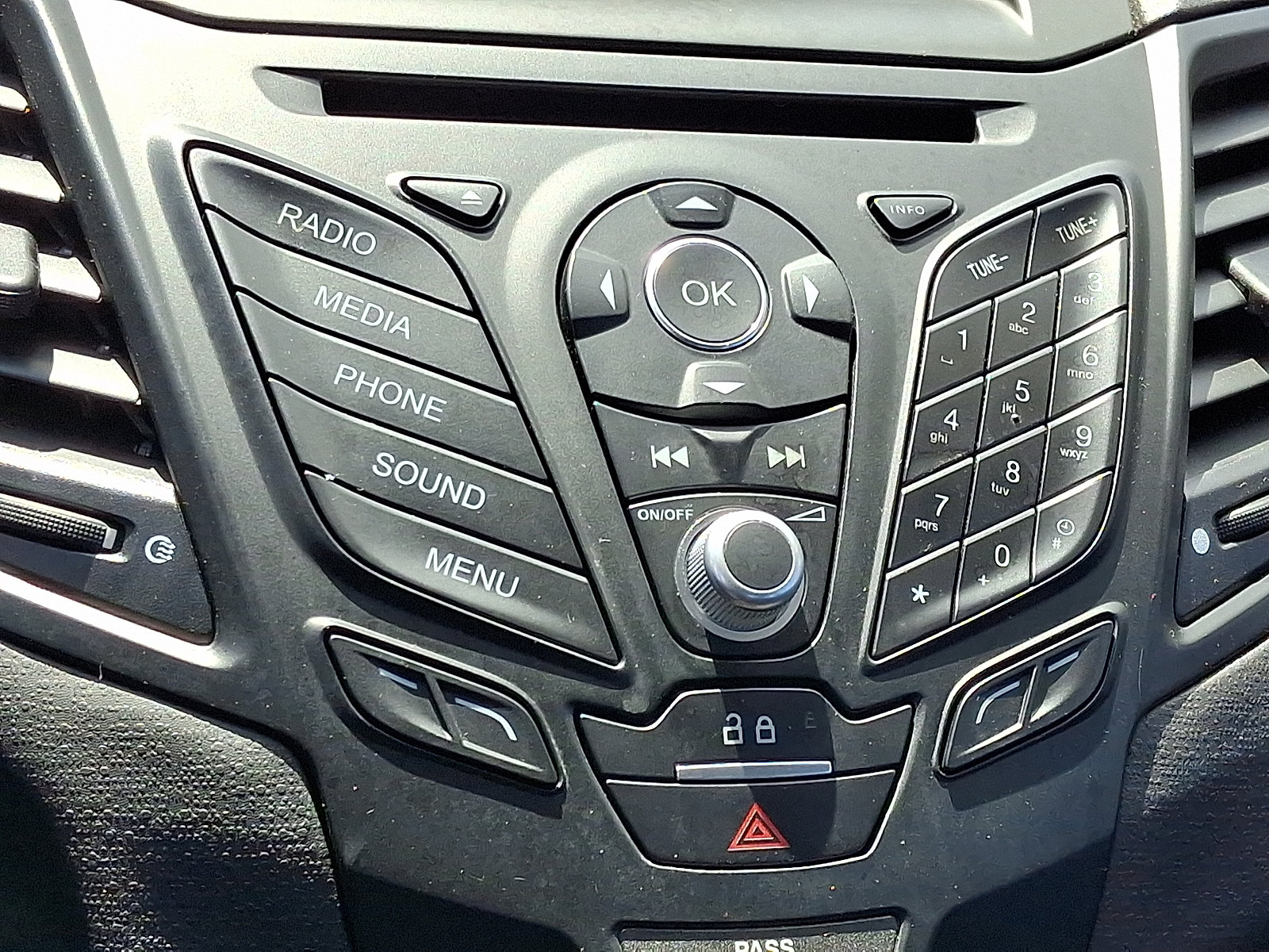 Used 2019 Ford Fiesta SE FWD image 17