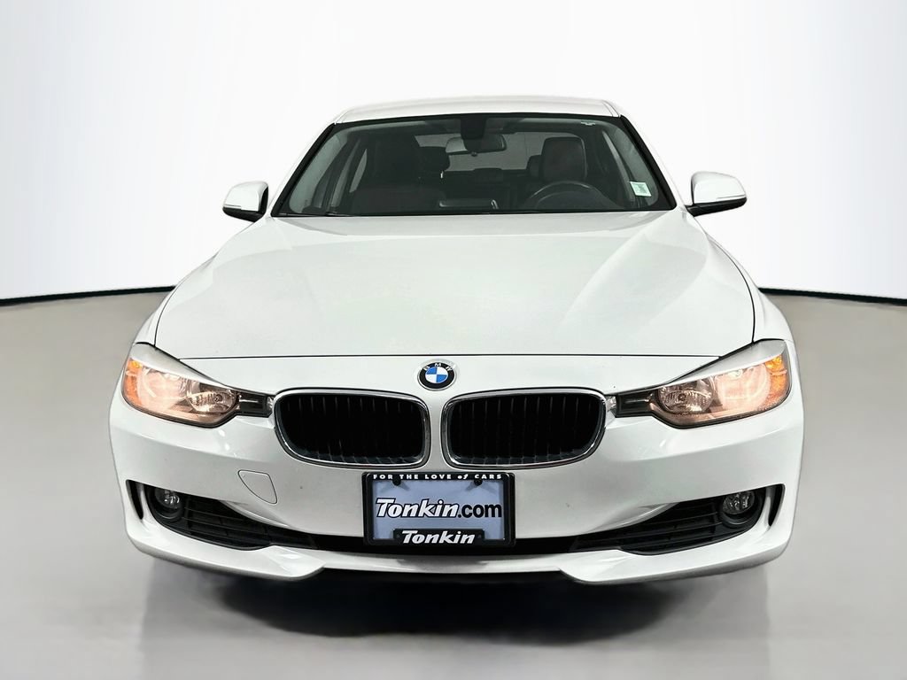 Used 2015 BMW 320i Sedan RWD image 3