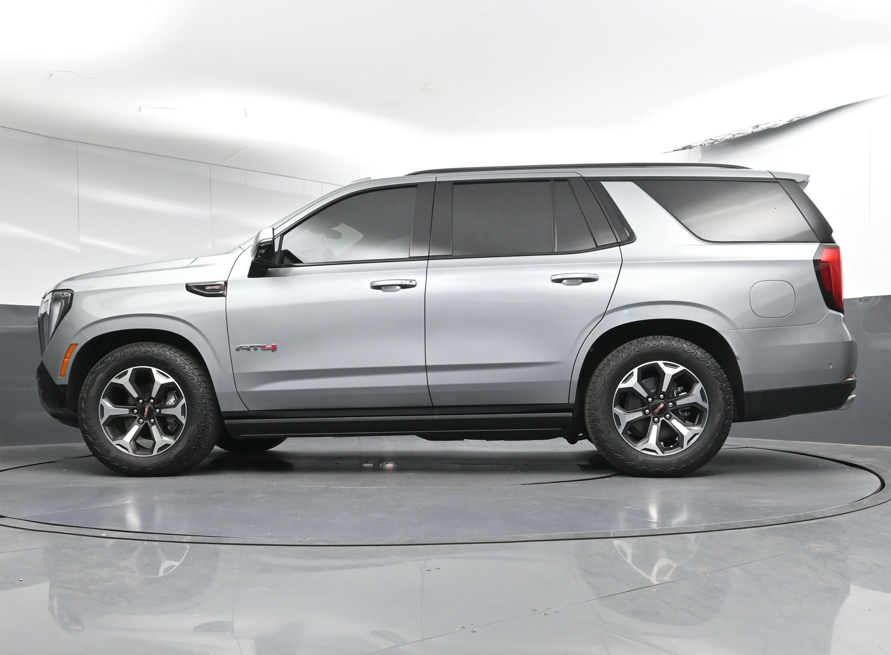 Used 2025 GMC Yukon AT4 Ultimate image 33
