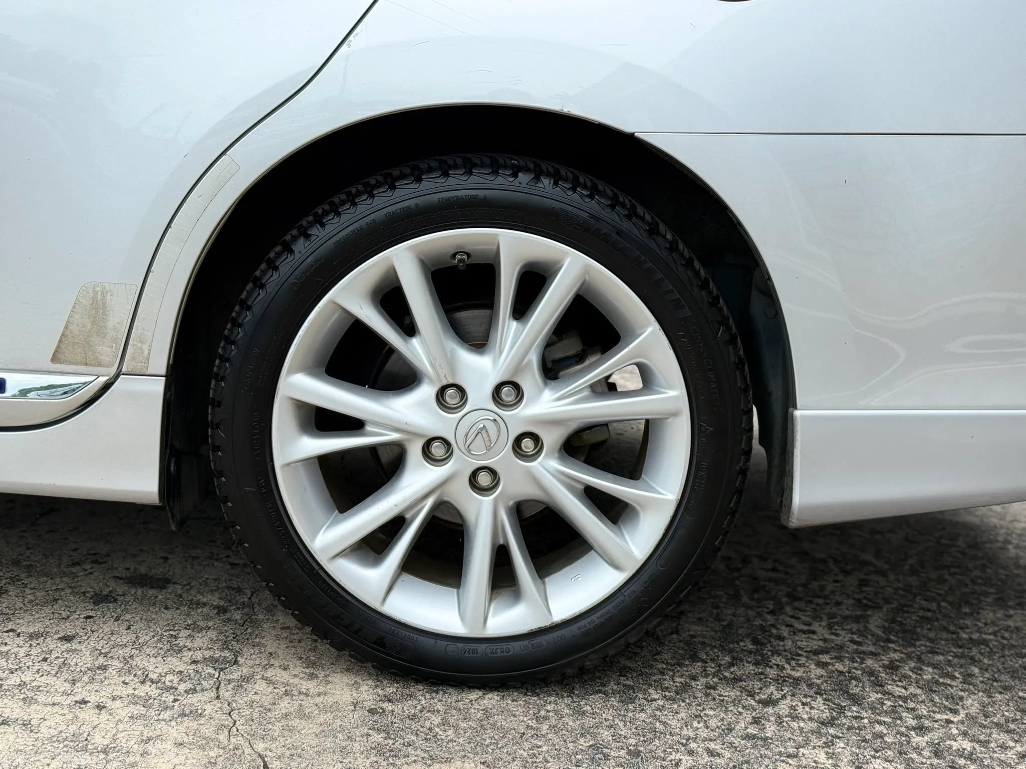 Used 2010 Lexus HS 250h Premium w/ Park Assist Pkg FWD image 10