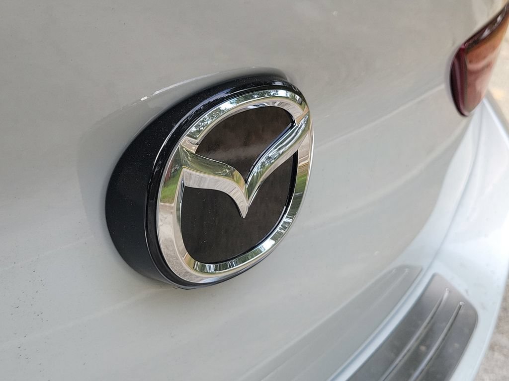New 2026 MAZDA MAZDA3 s Sport FWD image 8