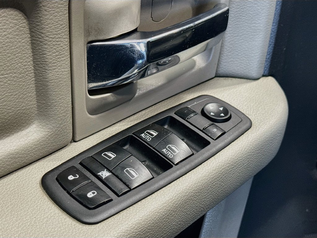 Used 2012 RAM 1500 Big Horn w/ Luxury Group AWD/4WD image 16