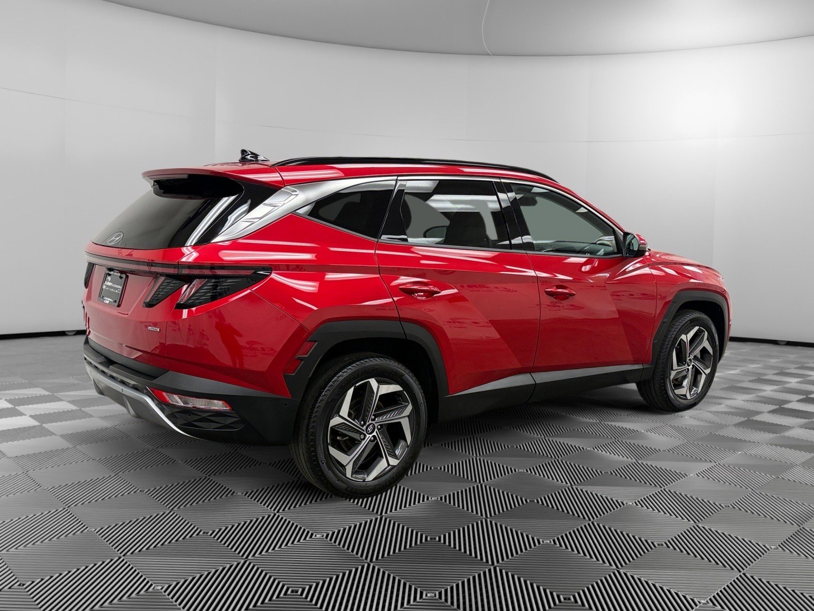 Certified 2023 Hyundai Tucson Limited w/ Cargo Package image 5