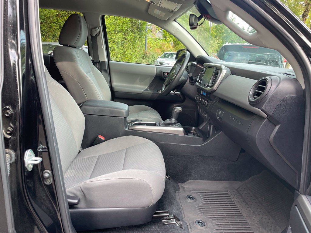 Used 2023 Toyota Tacoma SR5 AWD/4WD image 16