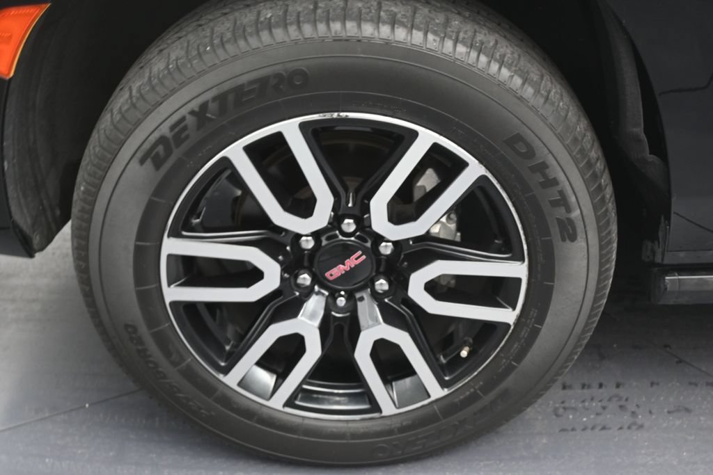 Used 2022 GMC Yukon XL AT4 AWD/4WD image 9