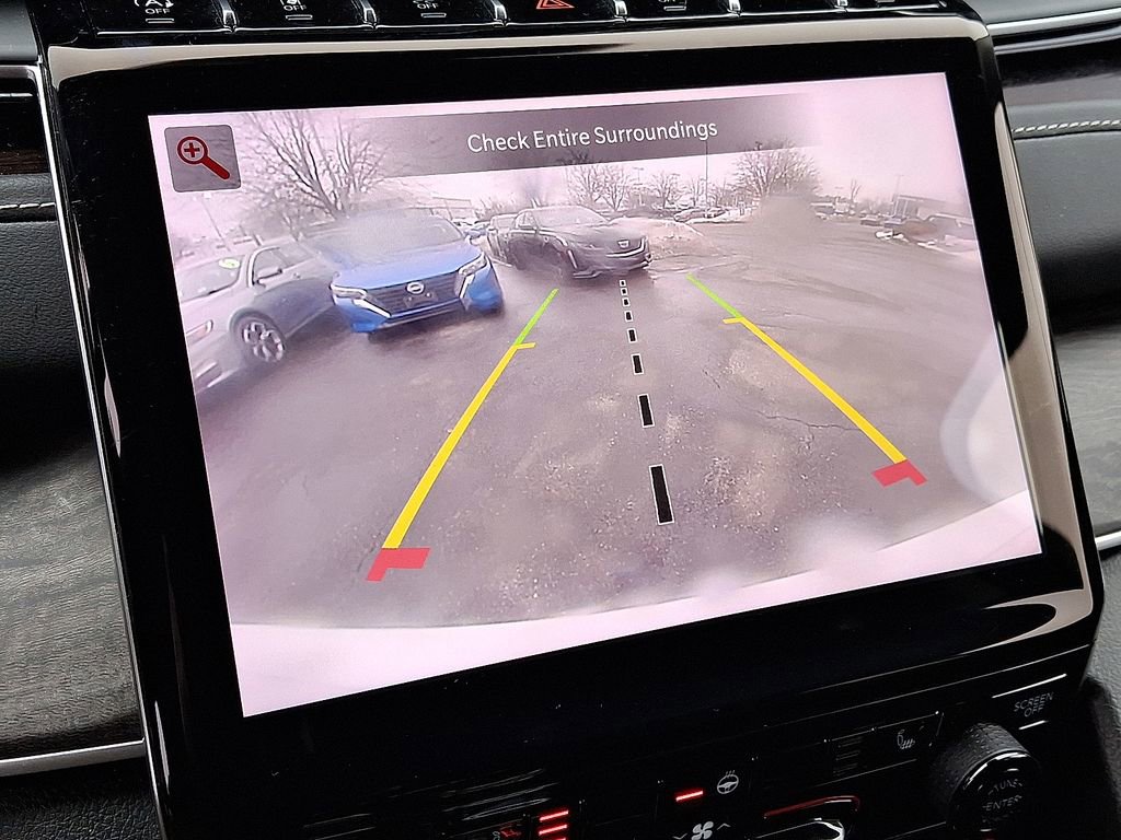 Used 2023 Jeep Grand Cherokee Limited w/ Luxury Tech Group II image 20