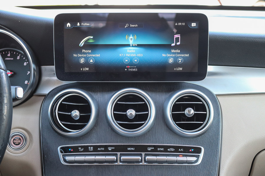 Used 2020 Mercedes-Benz GLC 300 image 15