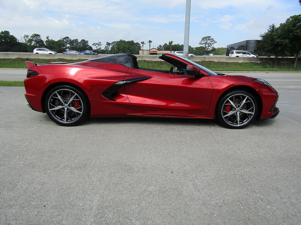 Used 2021 Chevrolet Corvette Stingray Premium Conv w/ Z51 Performance Package RWD image 4
