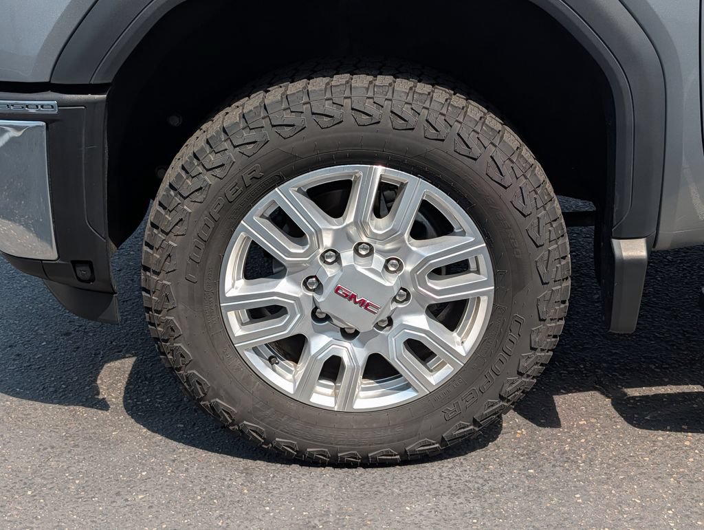 Used 2024 GMC Sierra 3500 SLT AWD/4WD image 13